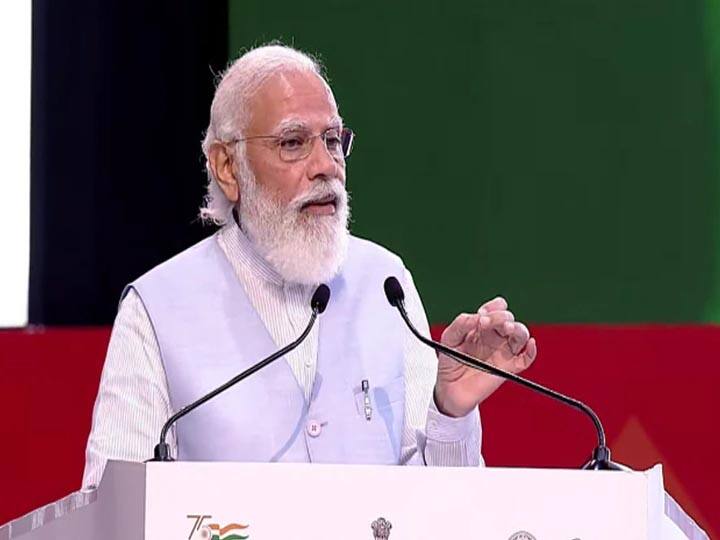 लखनऊ में पीएम मोदी बोले, नौ लाख परिवारों को मिले आवास.. अपने घरों में जलाएं दो दिये