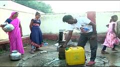 ऐन पावसाळ्यात Nandurbar मध्ये पाणीटंचाई! मतदान करायचं तर कशासाठी? मतदानाच्या दिवशी पाण्याचं दर्शन!