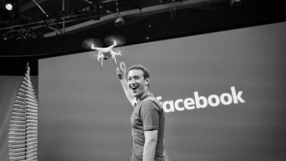 Facebook Stock : काही तासातच Mark Zuckerberg गमावले 45,555 कोटी रुपये, श्रीमंतांच्या यादीतील स्थानही घसरलं