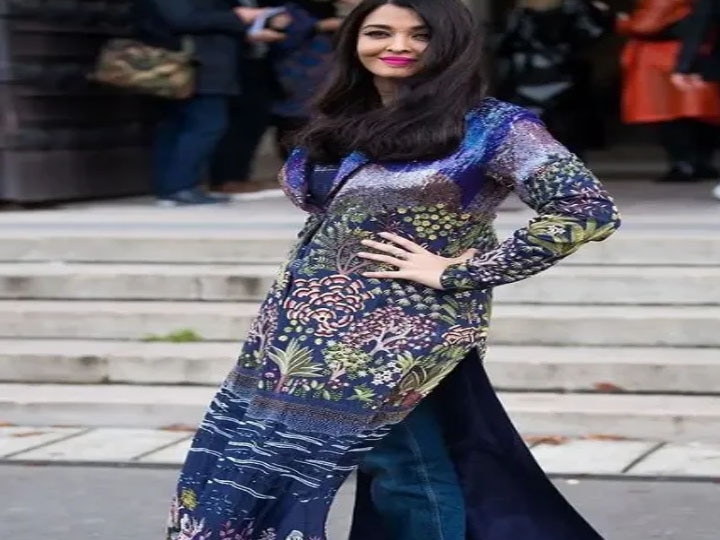फैशन शो में Aishwarya Rai Bachchan ने पहनी 1.50 लाख की खूबसूरत जैकेट, देखें फोटो