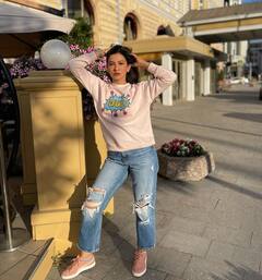 Ladki एक Looks अनेक: Gauhar Khan का कैज़ुअल लुक है कमाल, हर Outfit में ढाती हैं कहर