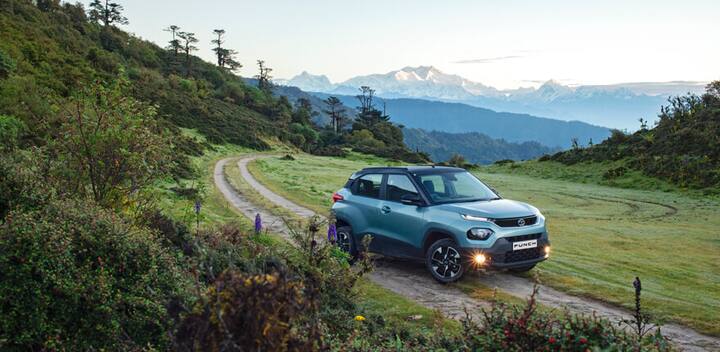 टाटा पंचची लांबी  3,827mm रुंदी 1,742mm आहे.  (Photo Credit :  tatamotors)