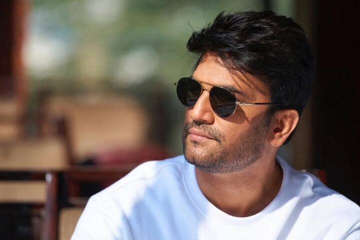 एक तरफ शरद छोटे पर्दे पर धमाल मचा रहे थे तो वहीं दूसरी तरफ फिल्मों में भी उन्हें खूब काम मिल रहा था. 2004 में हलचल फिल्म से डेब्यू करने के बाद वो  'अ पेइंग घोस्ट', 'मोहन जोदड़ो', 'रॉकी हैंडसम', 'सरदार गब्बर सिंह', 'गेस्ट इन लंदन', 'राक्षस', 'भूमि' और 'बादशाहो' जैसी फिल्मों में भी दिखाई दिए. 