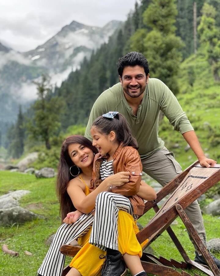 शरद ने साल 2005 में ही अपनी को स्टार कीर्ति गायकवाड़ से शादी कर ली. दोनों की एक बेटी हैं. ये कपल एक खुशहाल शादीशुदा जिन्दगी गुजार रहा हैं. 