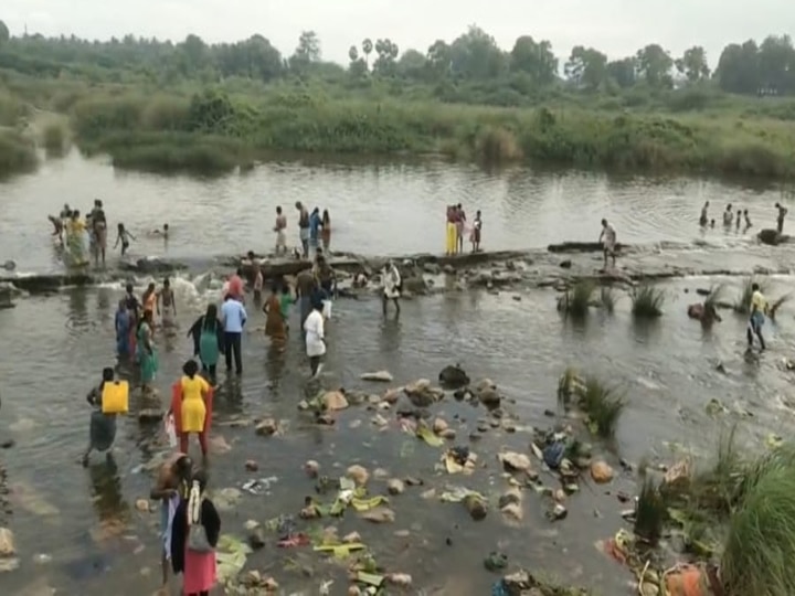 மஹாளய அமாவாசை: தர்பணம் செய்வதற்காக தேனி, திண்டுக்கல்லில் குவிந்த பொதுமக்கள்...!