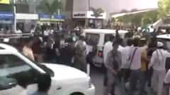 Kashmir घाटी में 3 लोगों की हत्या के बाद कश्मीरी पंडितों का प्रदर्शन, आतंक के खिलाफ आवाज उठाई