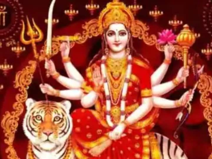 Sharadiya Navratri Puja 2021 goddess durga as per your zodiac sign for good luck wealth and happiness Navratri 2021: किस राशि वाले को मां के किस रूप की करनी चाहिए पूजा, जानें क्या मिलता है लाभ?