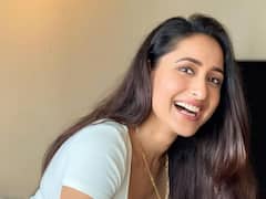 Pragya Jaiswal Photos:  అఖండ షూటింగ్ లో ‘కంచె’ భామ ప్రగ్యా జైస్వాల్