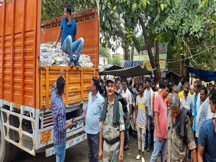 Bihar News: झारखंड से लाई जा रही थी लाखों की अंग्रेजी शराब, अरवल में पुलिस ने किया जब्त, दो गिरफ्तार Bihar News: Liquor worth lakhs was being brought from Jharkhand, police confiscated in Arwal, two arrested ann Bihar News: झारखंड से लाई जा रही थी लाखों की अंग्रेजी शराब, अरवल में पुलिस ने किया जब्त, दो गिरफ्तार