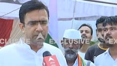 Sitapur : PAC गेस्ट हाउस के बाहर कांग्रेस कार्यकर्ताओं का धरना जारी। HINDI NEWS