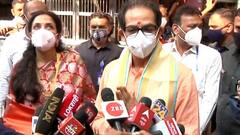 CM At Temple : मुख्यमंत्री उद्धव ठाकरे सहकुटुंब मुंबादेवीच्या दर्शनाला : Maharashtra Temple Reopen