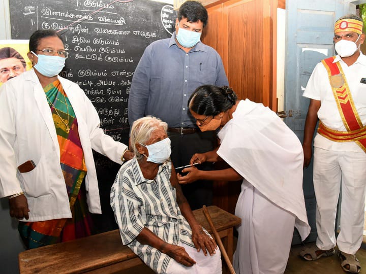 5ஆவது மெகா தடுப்பூசி முகாம் - கரூரில் தடுப்பூசி போட்டுக்கொண்டால் வாஷில் மெஷின் பரிசு...!