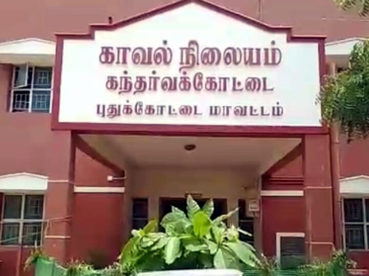 காவல்நிலையம் முன் கூலி தொழிலாளி விஷம் குடித்து தற்கொலை முயற்சி - குருங்குளம் கரும்பு ஆலை மீது புகார்