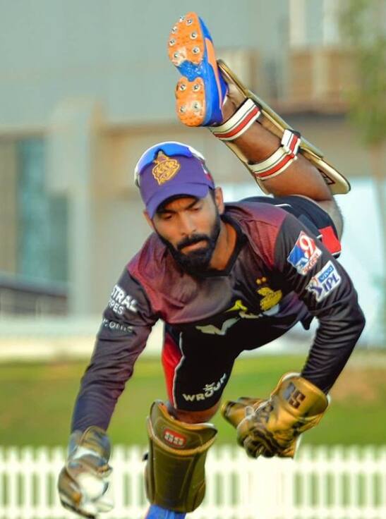 இந்நிலையில், நான்காவது இடத்திற்காக கொல்கத்தா, மும்பை, பஞ்சாப் அணிகளுக்கு இடையே போட்டி நிலவுகிறது.