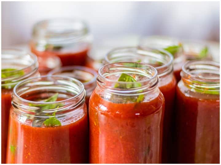 घर पर ही बनाएं बाजार जैसा Tomato Sauce, इस रेसिपी को करें फॉलो