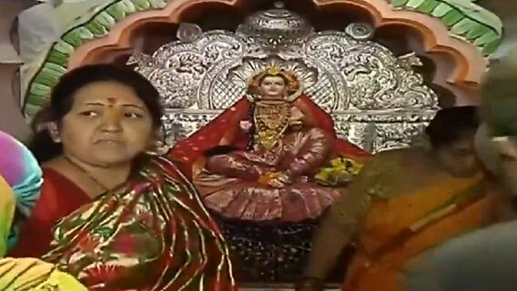Pune Navratri Story : तांबडी जोगेश्नरी मंदिरात आकर्षक सजावट; मोठ्या प्रमाणात भाविकांची उपस्थिती