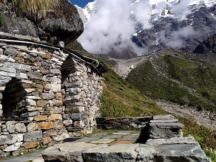 Kedarnath Dham Meditation Cave Ready PM Narendra Modi did Meditation in the year 2019 ANN Meditation Cave: केदारनाथ धाम में चार गुफाएं बनकर तैयार, PM मोदी ने साल 2019 में किया था ध्यान