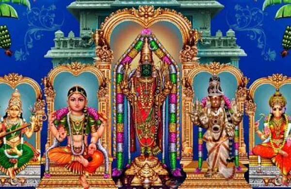 இந்த ஆண்டுக்கான நவராத்திரி விழா இன்று தொடங்குகிறது. அக்டோபர் 7 ஆம் தேதியான இன்று தொடங்கிய இந்த விழா வரும் 15 ஆம் தேதி சரஸ்வதி பூஜை, அடுத்த நாள் 16 ஆம் தேதி விஜயதசமியுடன் முடிவு பெறுகிறது.