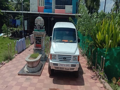 18,000 seized by anti-corruption officers at various places in Thiruvarur திருவாரூரில் வெவ்வேறு இடங்களில் லஞ்ச ஒழிப்பு துறையினர் சோதனையில் 18,000 பறிமுதல்