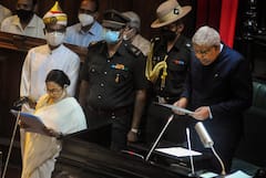 Mamata Banerjee Takes Oath as MLA: বিরোধীহীন বিধানসভায় শপথগ্রহণ বিধায়ক মমতার, শুরু রাজনৈতিক তরজা