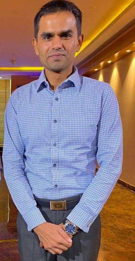 ਕ੍ਰਾਂਤੀ ਕਈ ਮਰਾਠੀ ਫਿਲਮਾਂ ਜਿਵੇਂ ਕਿ ਰੈਡਕਰ ਜਾਤਰਾ (2006), ਕਰਾਰ (2017), ਨੋ ਐਂਟਰੀ ਪੁਧੇ ਢੋਕਾ ਆਹੇ (2012) ਦਾ ਵੀ ਹਿੱਸਾ ਰਹੀ ਹੈ। ਵਰਤਮਾਨ ਵਿੱਚ, ਕ੍ਰਾਂਤੀ ਇੱਕ ਪ੍ਰਭਾਵਕ ਹੈ ਅਤੇ ਇੱਕ ਫੈਸ਼ਨ ਲਾਈਨ ਦੀ ਮਾਲਕ ਵੀ ਹੈ।