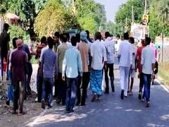 बिहार पंचायत चुनाव: सिवान में आपस में भिड़े दो प्रत्याशियों के समर्थक, शांत कराने आई पुलिस पर भी किया हमला