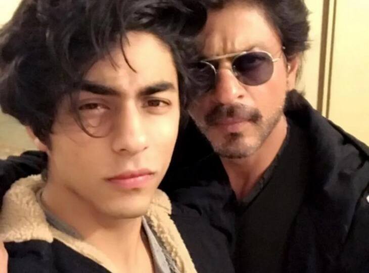 पिता मुस्लिम, मां हिंदू तो जानिए किस धर्म को मानते हैं Aryan Khan, Gauri Khan ने किया था खुलासा! When Gauri Khan reveals which religion Aryan Khan follows पिता मुस्लिम, मां हिंदू तो जानिए किस धर्म को मानते हैं Aryan Khan, Gauri Khan ने किया था खुलासा!