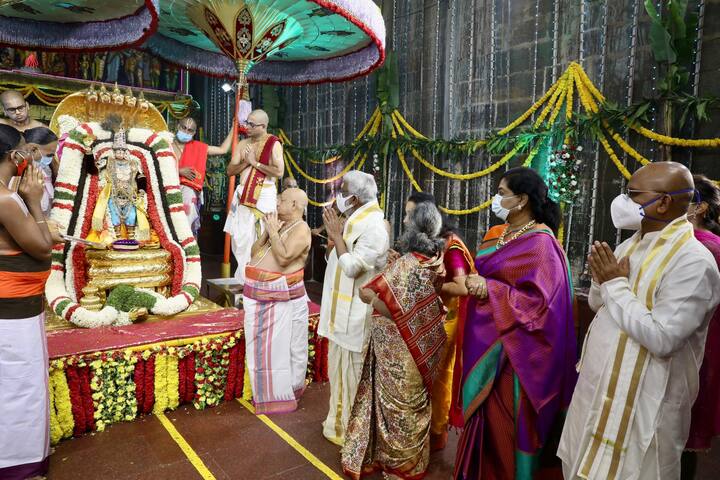 రాత్రి 7 నుంచి 8 గంటల వరకు హంస వాహనంపై స్వామివారు దర్శనమివ్వనున్నారు.