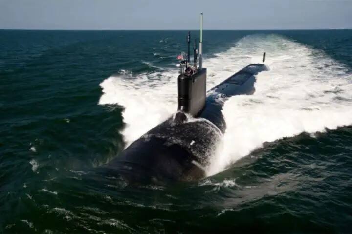 South China Sea: US Nuclear Submarine Hits Unknown ‘Object’, Know What The Navy Said South China Sea: দক্ষিণ চিন সাগরে অজ্ঞাত কোনও বস্তুতে ধাক্কা খেল মার্কিন পরমাণু-চালিত সাবমেরিন