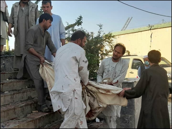 Afghanistan Bomb Blast: अफगानिस्तान के कुंदुज़ में मस्जिद में हुआ बड़ा बम धमाका, कम से कम 50 लोगों की मौत