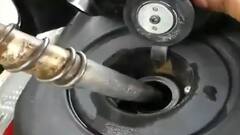 Petrol and Diesel Prices Today ফের রেকর্ড ছুঁল জ্বালানির দাম, আজ কলকাতায় পেট্রোল লিটারপ্রতি ১০৫.৪৩ টাকা, ডিজেল  ৯৬.৬৩