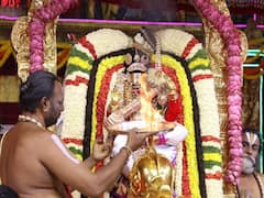 Tirumala: హంస వాహనంపై దర్శనమిచ్చిన తిరుమలేశుడు