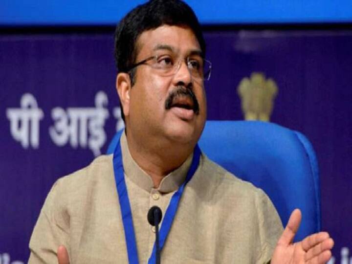 Strive to uplift the status of the less privileged - Union Minister Dharmendra Pradhan குறைவான வாய்ப்பு கொண்டவர்களின் நிலையை உயர்த்த பாடுபடுங்கள் - மத்திய அமைச்சர் தர்மேந்திர பிரதான்