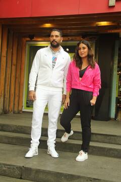 Photos: Yuvraj Singh संग मुंबई में खूब मस्ती करती दिखीं Kareena Kapoor Khan, फैंस को खूब पसंद आ रही है ये बिंदास जोड़ी