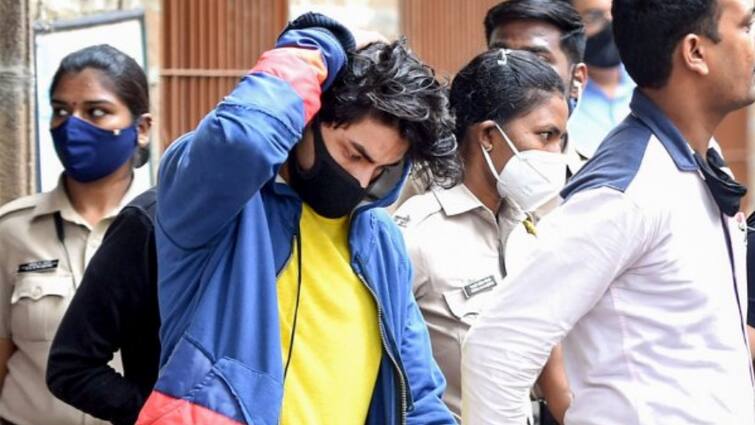 Aryan Khan first night in prison details from no special treatment to this food know each details Cruise Drugs Case: आर्थर रोड जेल में ऐसे कटी आर्यन खान की पहली रात, दूसरे कैदियों के साथ शेयर किया कंबल तो खाने को मिला ऐसा खाना