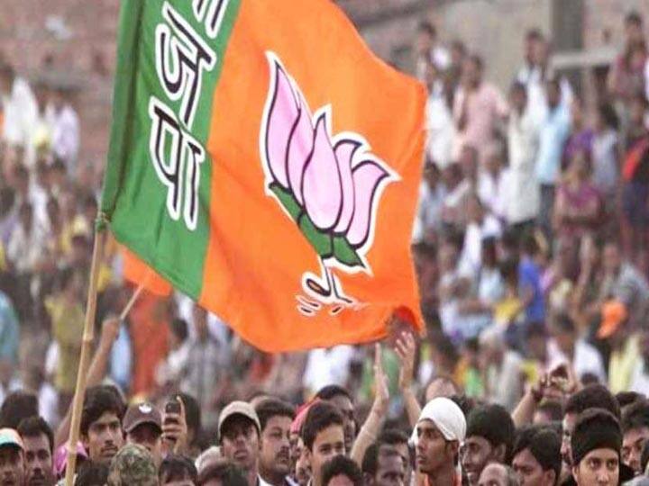 Uttarakhand BJP: एक विधानसभा से दो उम्मीदवारों ने भरा दम, कालाढूंगी विधानसभा से सुरेश तिवारी ने किया दावा