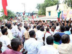 ’’ஆம்பளையா இருந்தா ஒத்தைக்கு ஒத்தை வாங்கடா’’ - மாறி மாறி திட்டிக்கொண்ட அதிமுக, அமமுகவினர்...!