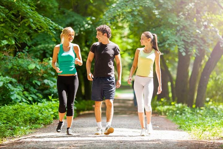 Take A Walk After Every Meal Lunch Dinner Helpful In Weight Loss Control Diabetes Health Tips: खाना खाने के बाद करें ये एक काम, डायबिटीज और मोटापा हमेशा रहेगा कंट्रोल