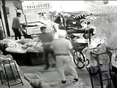 ਬਠਿੰਡਾ 'ਚ ਏਐਸਆਈ ਨੇ ਸੜਕ ਕਿਨਾਰੇ ਖੜੇ ਰੇਹੜੀ ਵਾਲੇ ਨੂੰ ਮਾਰਿਆ ਥੱਪੜ, ਸੀਸੀਟੀਵੀ ਵੀਡੀਓ ਹੋਈ ਵਾਇਰਲ 