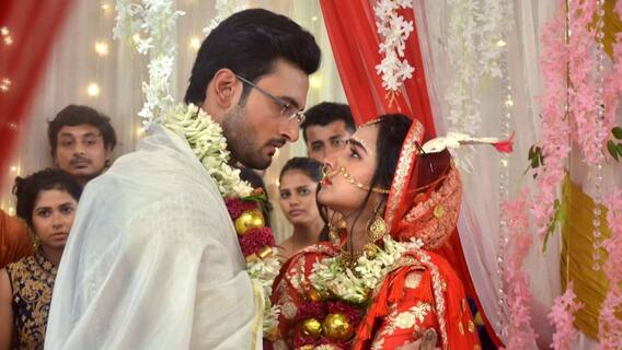 স্কুল জীবনে প্রথম প্রেম শনের, নিজের বিয়ের মেনুতে ঠিক করছেন সৃজিলা?