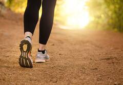 Health Tips: पैरों के दर्द की ये वजह बिल्कुल न करें नजरअंदाज, होगी कई समस्याएं