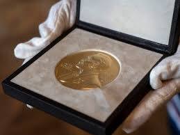 ஜனநாயகத்தில் சுதந்திரமான செயல்பாடுகளுக்கு கடும் இடையூறு ஏற்படும்போது அச்சமின்றி உரிமைகளை நிலைநாட்டுவதற்கு இவர்கள் அரும்பாடுபட்டதாக அவர் தெரிவித்தார்.