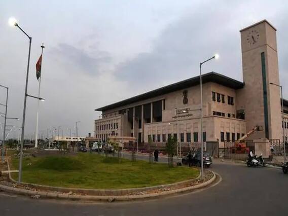 AP High Court: ఏపీ సర్కార్ కు మరోసారి చుక్కెదురు... ఇళ్ల పథకంపై సింగిల్ జడ్జి తీర్పుపై అప్పీల్... స్వీకరణకు నో చెప్పిన డివిజన్ బెంచ్ AP High Court: ఏపీ సర్కార్ కు మరోసారి చుక్కెదురు... ఇళ్ల పథకంపై సింగిల్ జడ్జి తీర్పుపై అప్పీల్... స్వీకరణకు నో చెప్పిన డివిజన్ బెంచ్