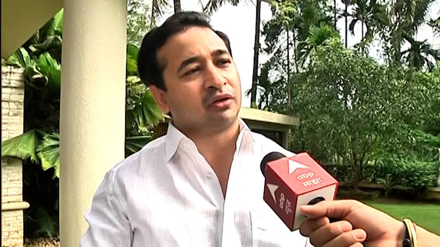 Nitesh Rane : ठाकरे नाव लावून कोणी बाळासाहेब होत नाही, रक्तही असावं लागतं, नितेश राणेंची मुख्यमंत्र्यांवर विखारी टीका ST workers strike BJP mla Nitesh Rane criticizes cm uddhav Thackeray Nitesh Rane : ठाकरे नाव लावून कोणी बाळासाहेब होत नाही, रक्तही असावं लागतं, नितेश राणेंची मुख्यमंत्र्यांवर विखारी टीका