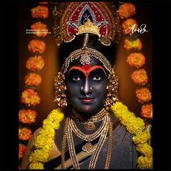 Apurva Nemlekar : देवीच्या 'या' रूपातील अभिनेत्रीला तुम्ही ओळखलंत का?