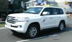 ਸੁਖਬੀਰ ਬਾਦਲ ਦਾ ਵਿਰੋਧ, ਕਿਸਾਨਾਂ ਨੇ ਗੱਡੀ ਤੇ ਸੁੱਟੀ ਜੁੱਤੀ, ਵੇਖੋ ਵੀਡੀਓ