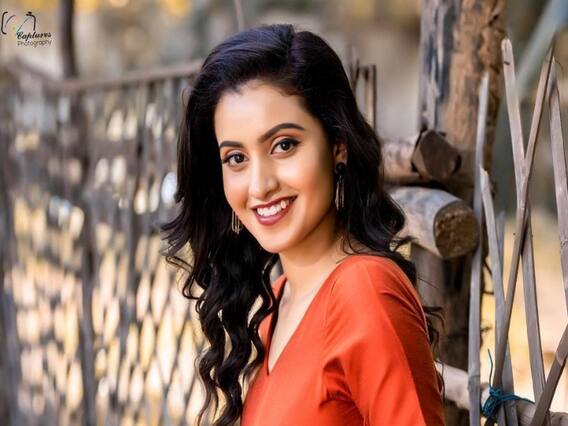 Deepika Pilli Photos: అదిరిపోతున్న కుర్ర యాంకర్ గ్లామర్ షో Deepika Pilli Photos: అదిరిపోతున్న కుర్ర యాంకర్ గ్లామర్ షో
