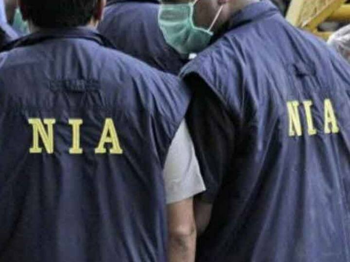 Two members of TRF arrested in NIA raid in Jammu and Kashmir ANN NIA Raid: जम्मू-कश्मीर में एनआईए की छापेमारी में TRF के दो सदस्य गिरफ्तार, रच रहे थे बड़ी वारदात की साजिश