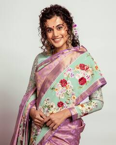 Lakme Fashion Week 2021: साड़ी पहने रैम्प पर उतरी तापसी पन्नू, ड्रेस और हेयरस्टाइल के हो रहे खूब चर्चे