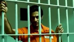 How was the night in jail for Aryan Khan? | Khabar Filmy Hai (09 Oct, 2021)